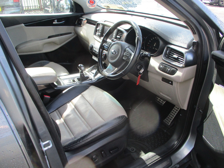 2017 Kia Sorento 2.2L Diesel For Sale Images