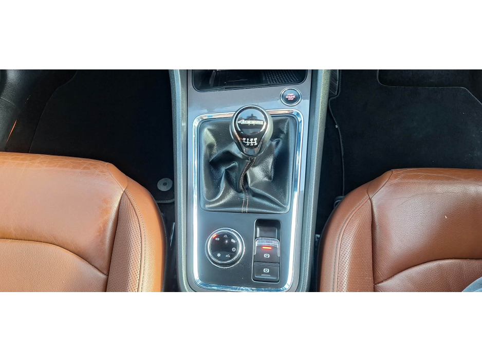 2017 SEAT Ateca 2L Diesel For Sale Images