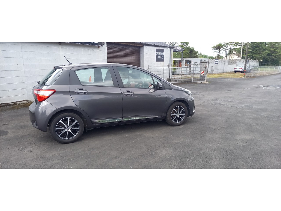 2018 Toyota Yaris 1L Petrol For Sale Images