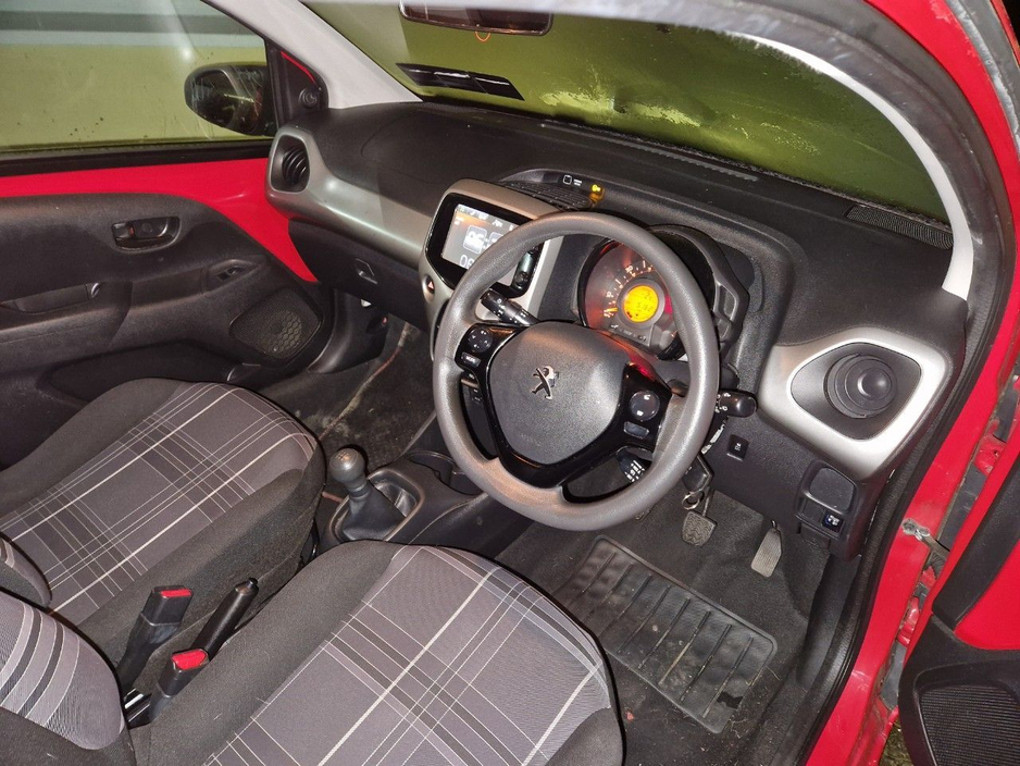 Peugeot 108 1.0 Active Hatchback Petrol Manual (69bhp) — thumbnail 6
