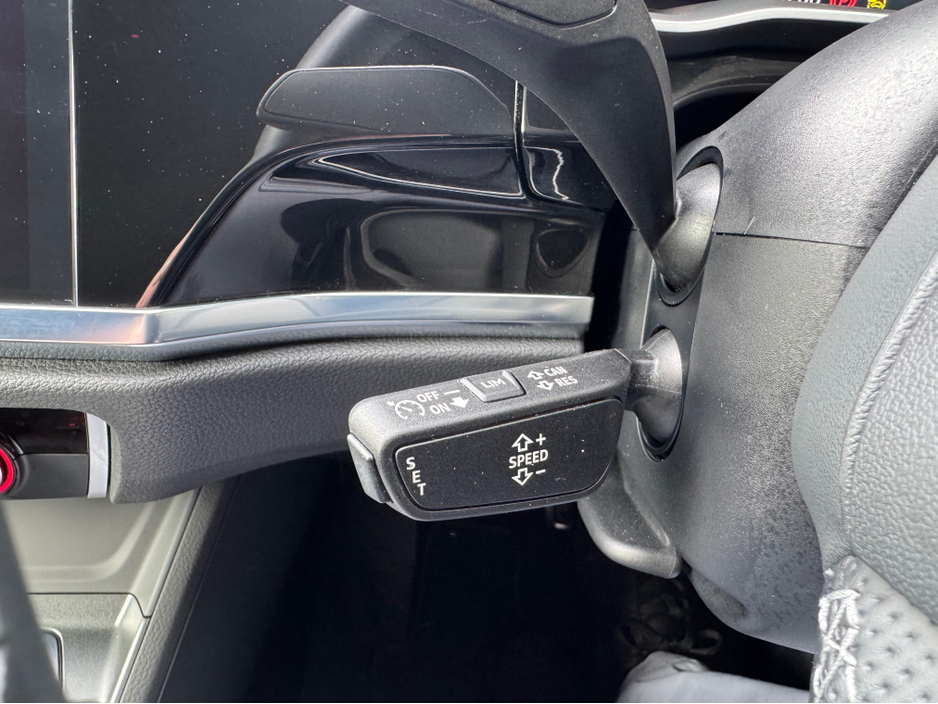 2023 Audi Q3 1.4L Petrol Plug-in Hybrid For Sale Images