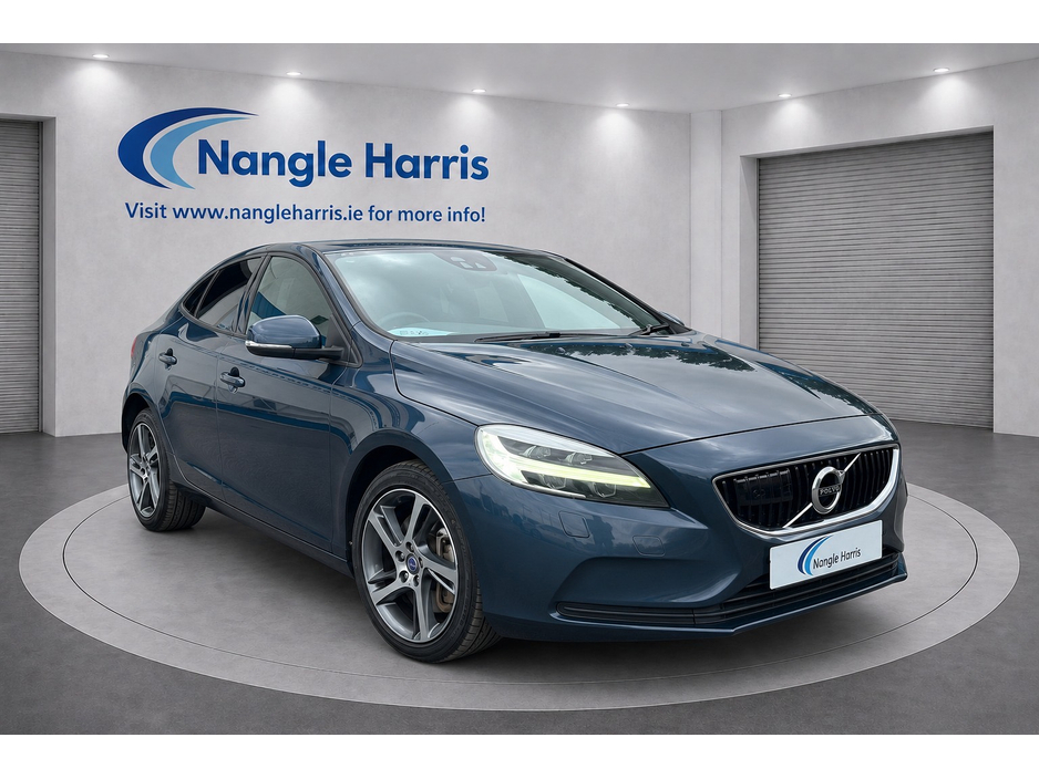 2018 Volvo V40 2L Diesel For Sale Images