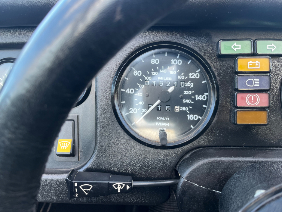 1994 Morgan Plus 8 3.9L Petrol For Sale Images