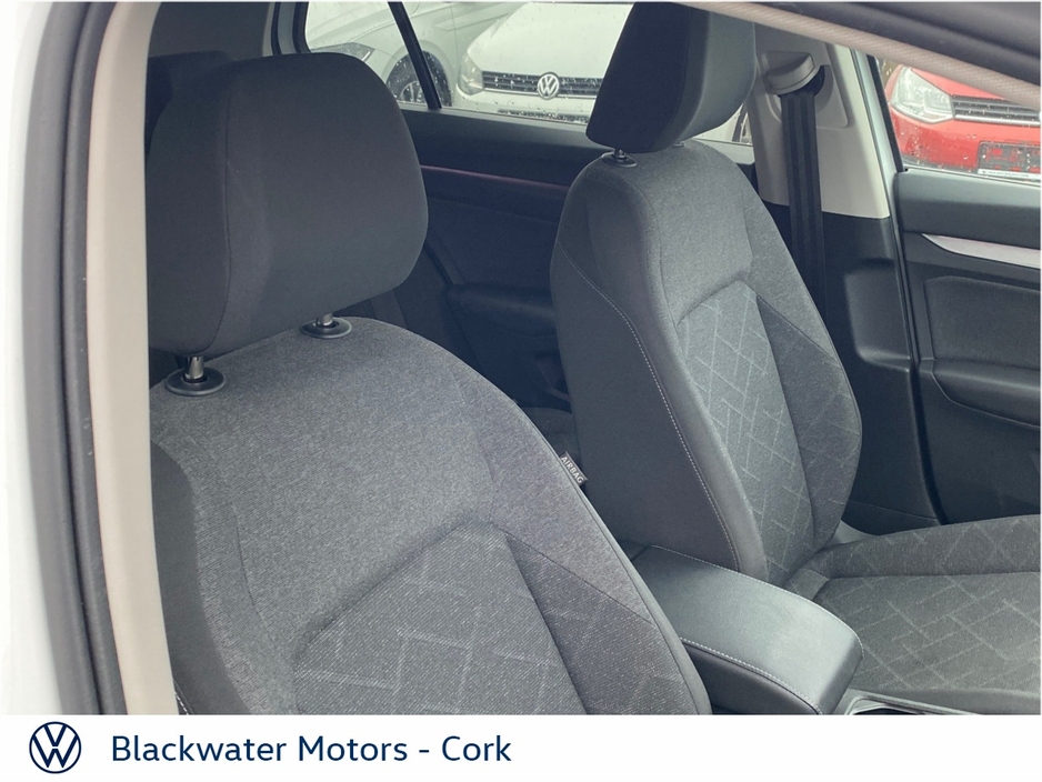 Volkswagen Golf 1.0ETSI MILD HYBRID ACTIVE AUTOMATIC — thumbnail 21