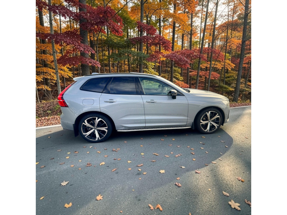 2023 Volvo XC60 2L Petrol Plug-in Hybrid For Sale Images
