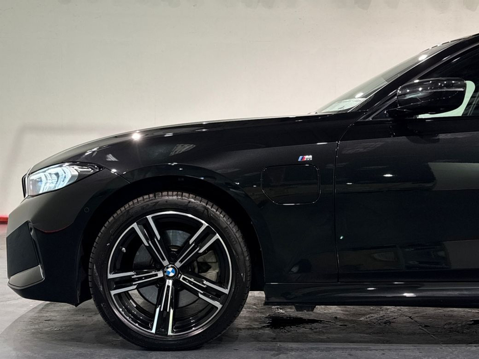 BMW 3 Series 330E BLACK SAPPHIRE M SPORT SALOON – 18’’ FACTORY ALLOYS – M PERFOMANCE TEX – CRUISE CONTROL - HEATED SEATS – DIGITAL DISPLAY – FLAT BOTTOM M SPORT ST — thumbnail 14