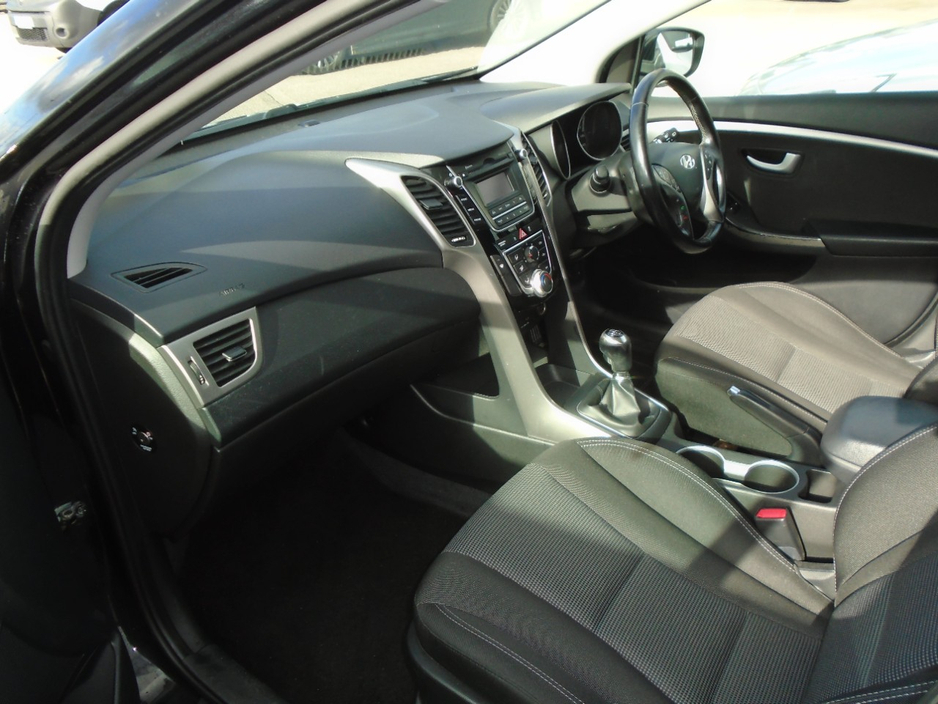 2014 Hyundai i30 1.6L Diesel For Sale Images