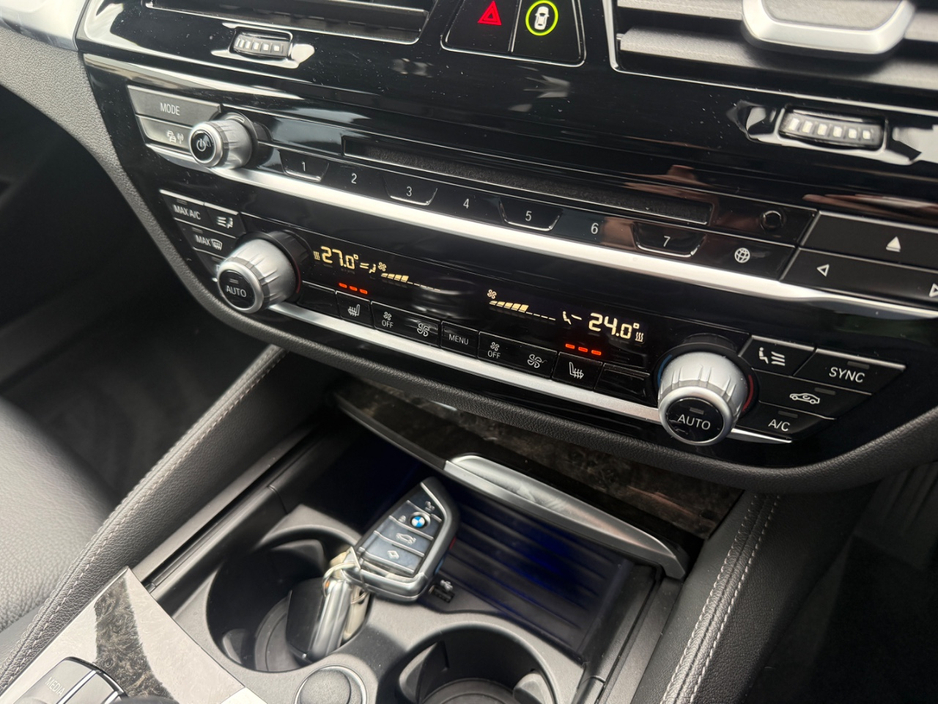 BMW 5 Series M-SPORT 523D 190BHP AUTOMATIC 2.0 DIESEL *VIRTUAL COCKPIT, REAR VIEW CAMERA, 19 " DIAMOND CUT ALLOYS, PARKING SENSORS FRONT & REAR, PADDLE SHIFT, MEMORY SEATS, LEATHER UPHOLSTERY,3 STAGE HEATED SEATS* — thumbnail 19