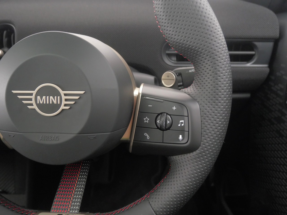 2025 MINI Cooper 2L Petrol For Sale Images