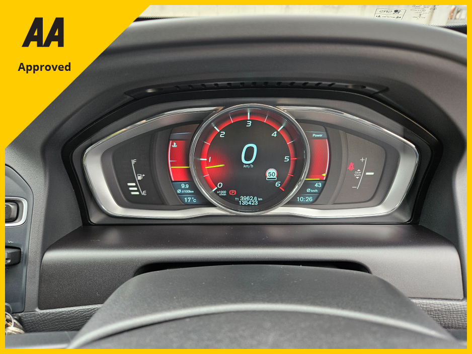 2013 Volvo XC60 2.4L Diesel For Sale Images