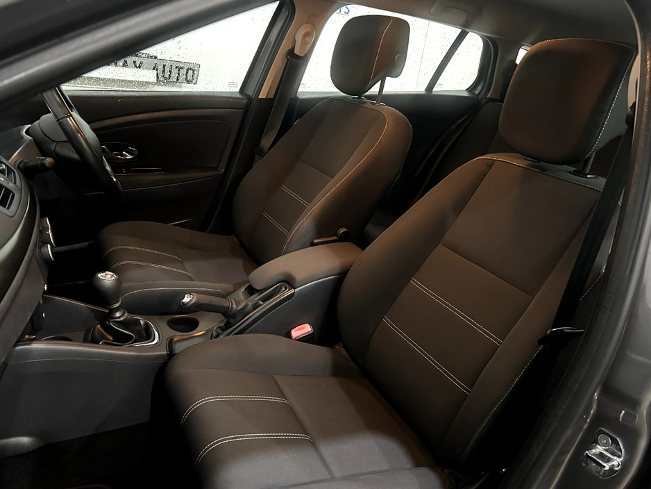 2015 Renault Grand Megane 1.5L Diesel For Sale Images