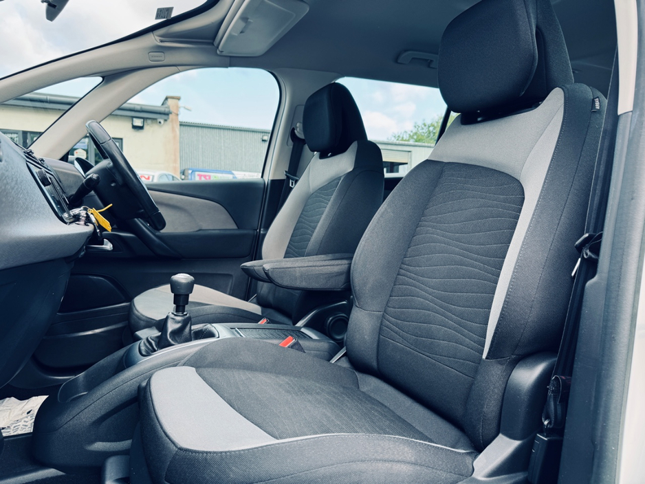 2014 Citroen Grand C4 Picasso 1.6L Diesel For Sale Images
