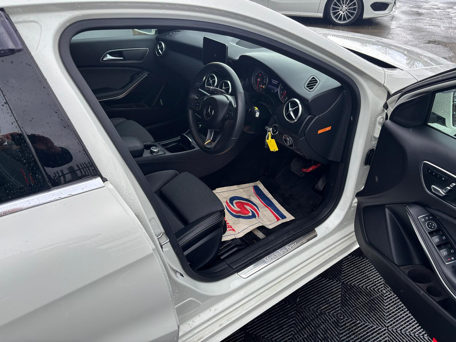 2018 Mercedes-Benz A Class 1.6L Petrol For Sale Images