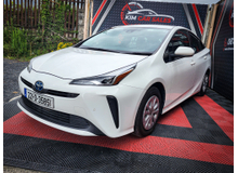 2022 Toyota Prius 1.8L Petrol Hybrid For Sale Images