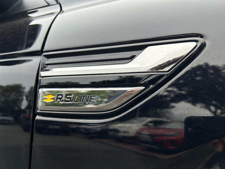 2022 Renault Arkana 1.6L Petrol Hybrid For Sale Images