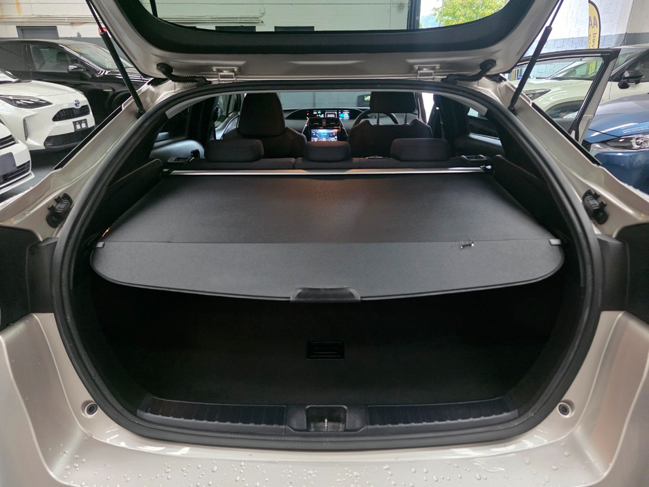 2016 Toyota Prius 1.8L Petrol Hybrid For Sale Images
