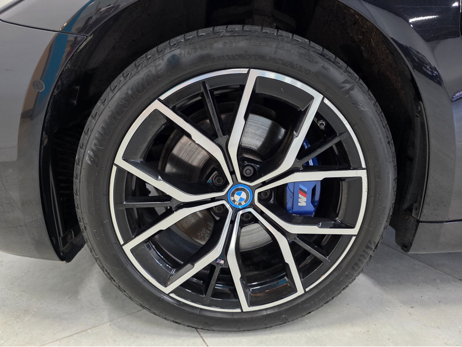 2022 BMW 5 Series 2L Petrol Plug-in Hybrid For Sale Images