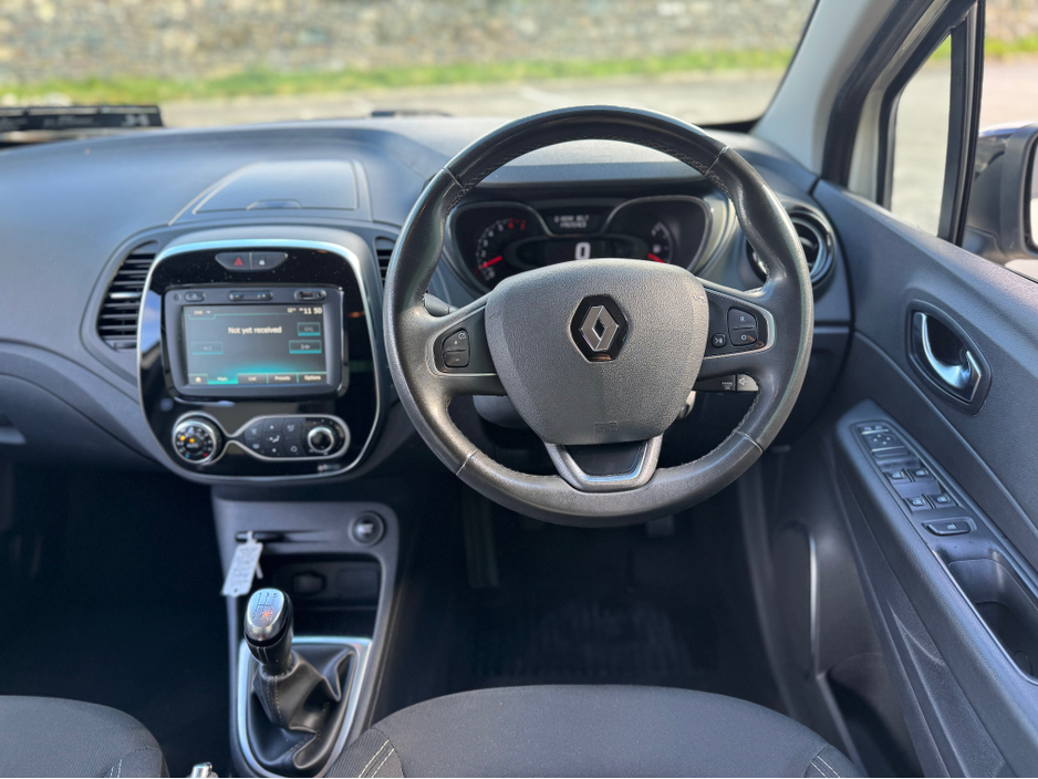 Renault Captur TCE ICONIC 90PS 5DR — thumbnail 6
