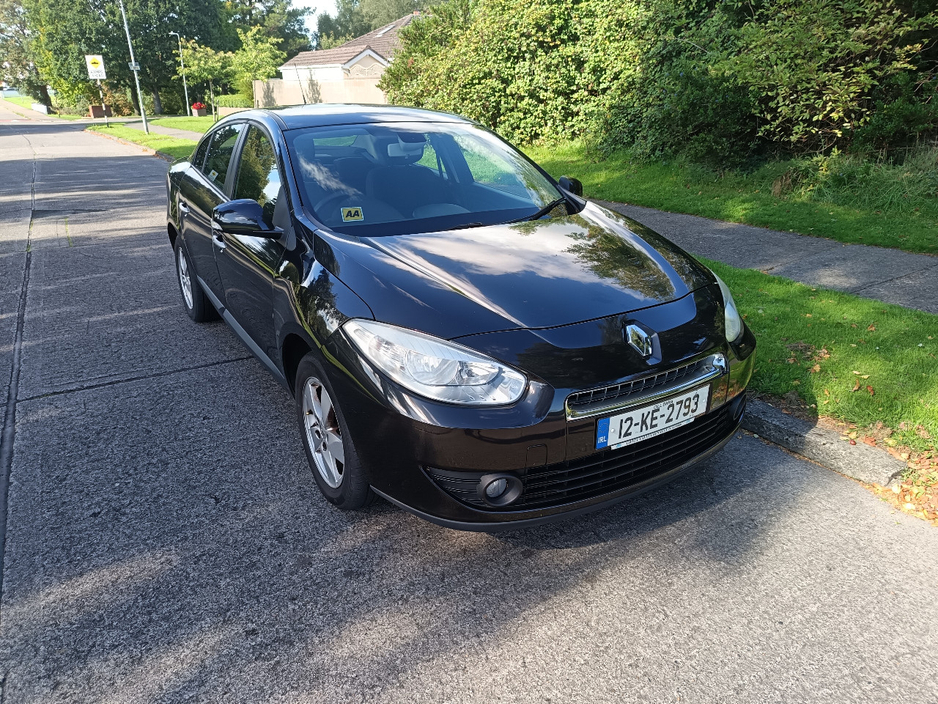 Renault Fluence 1.5 DCI 90 DYNAMIQUE 4DR