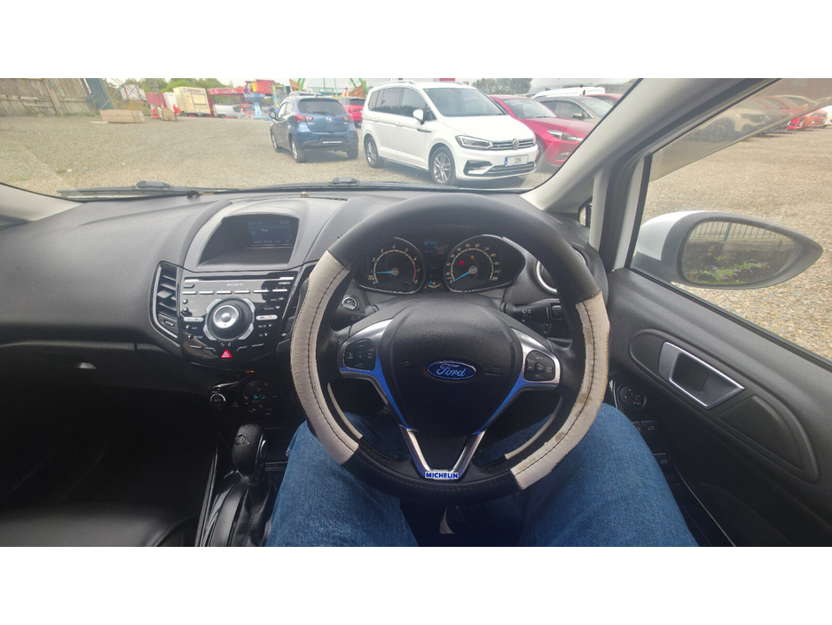 Ford Fiesta — thumbnail 16