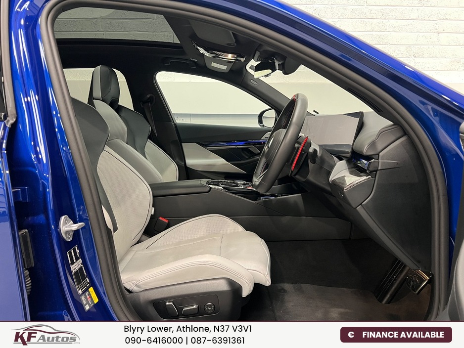2025 BMW M5 4.5L Petrol Plug-in Hybrid For Sale Images