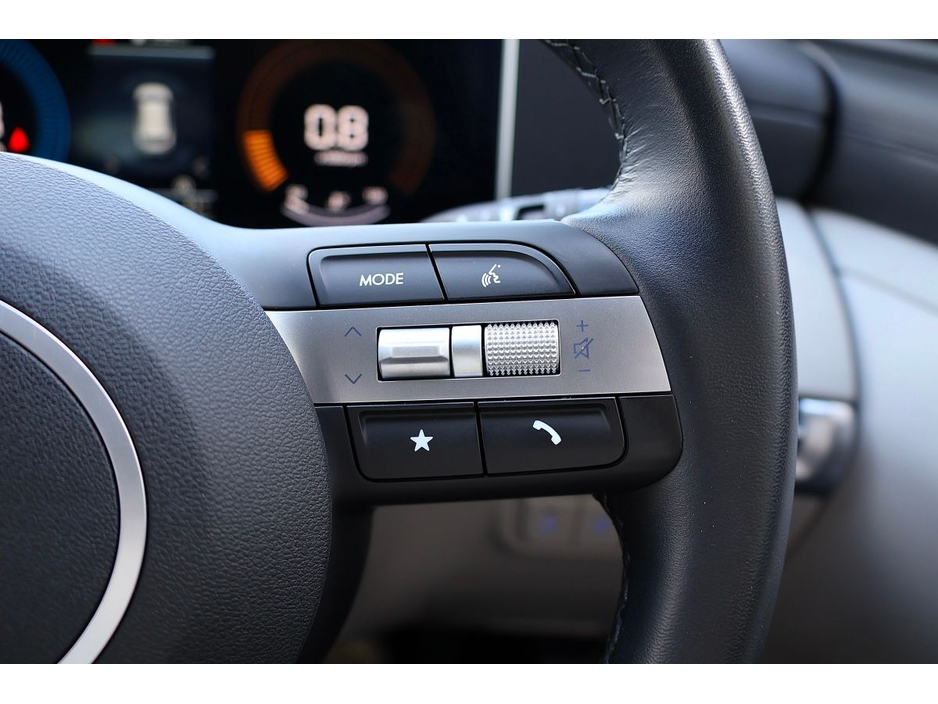 Hyundai Tucson Tucson FL Executive - Special 4.99% APR Finance Available on This Vehicle — thumbnail 13