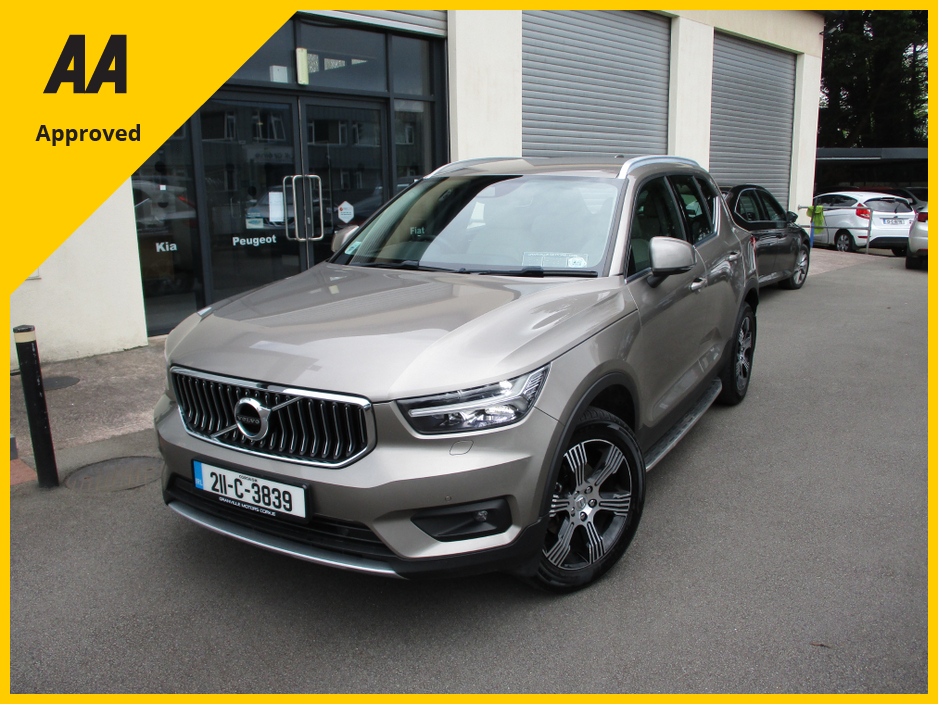 2021 Volvo XC40 For Sale Images