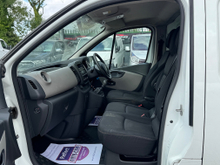 2021 Renault Trafic 2L Diesel For Sale Images