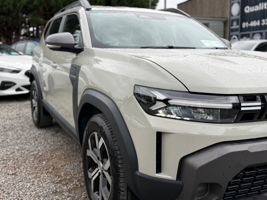 2025 Dacia Duster 1.6L Petrol Hybrid For Sale Images
