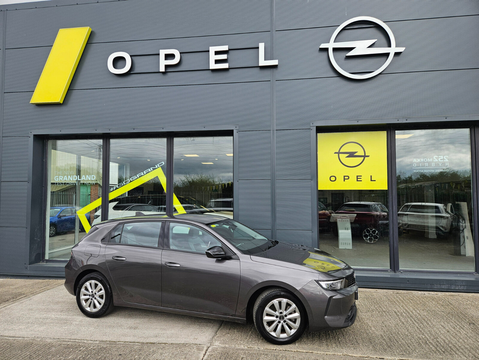 2024 Opel Astra 1.5L Diesel For Sale Images