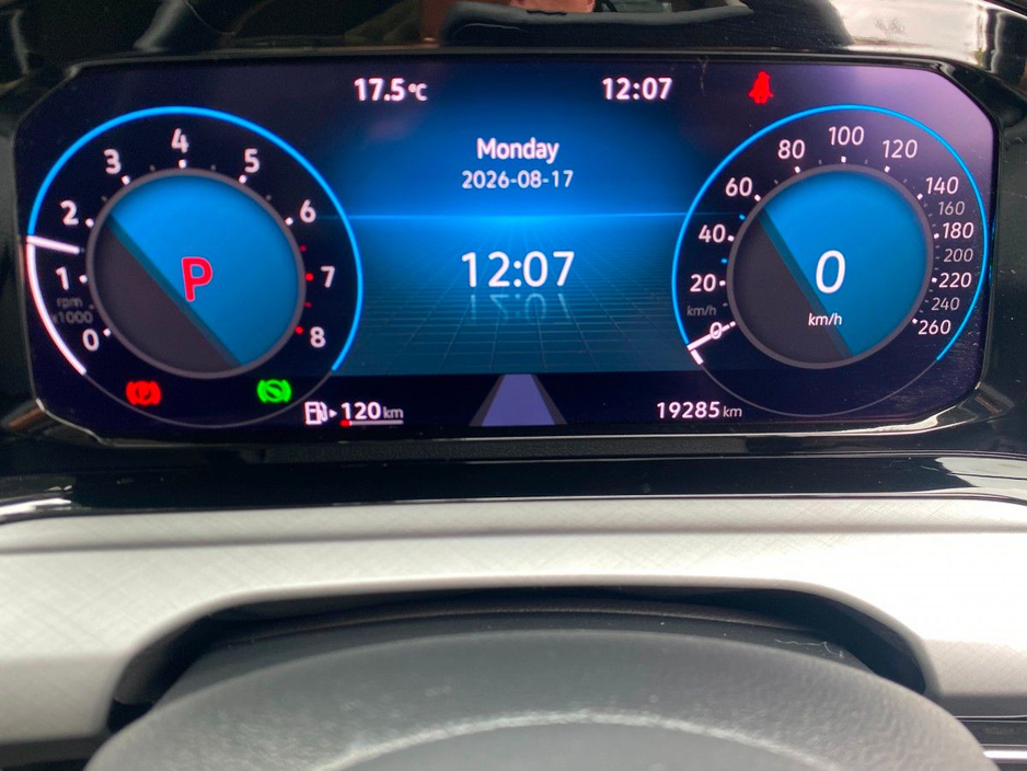 Volkswagen Golf ACTIVE PLATINUM EDITION 1.0 ETSI 12 MONTH WARRANTY — thumbnail 14
