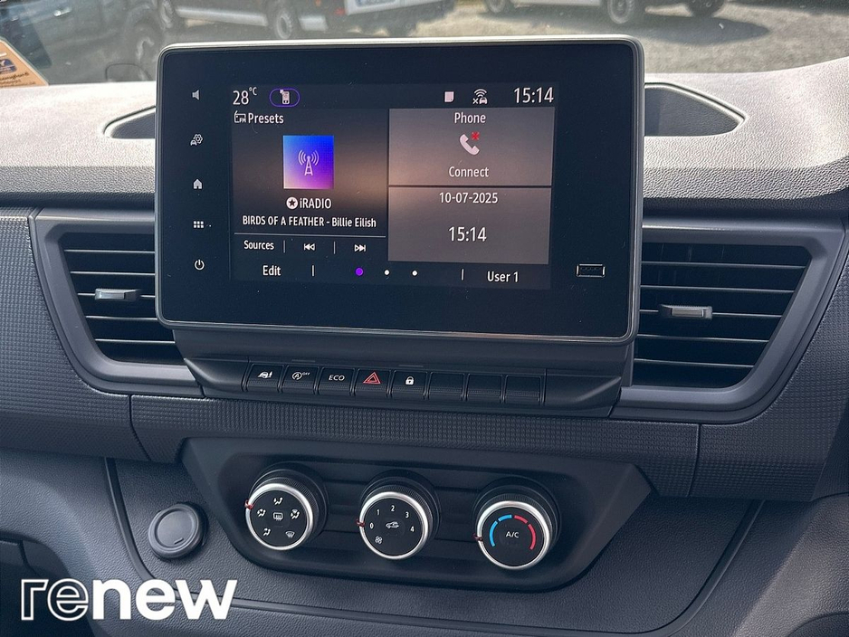 2025 Renault Trafic 2.0L Diesel For Sale Images