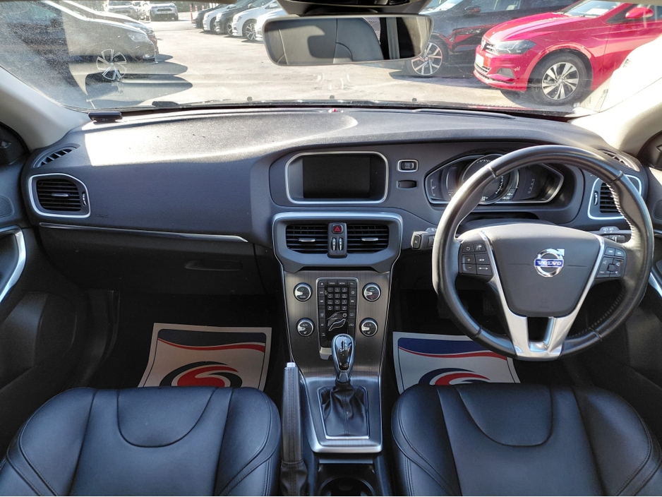 2015 Volvo V40 1.6L Petrol For Sale Images