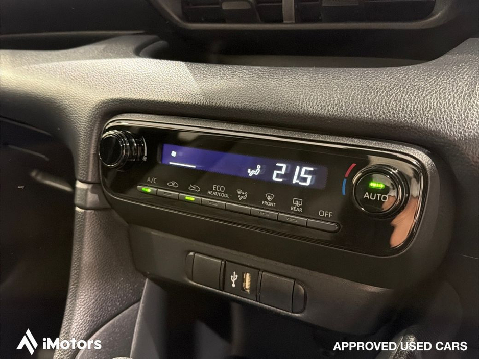Toyota Yaris AUTOMATIC HYBRID X — thumbnail 21