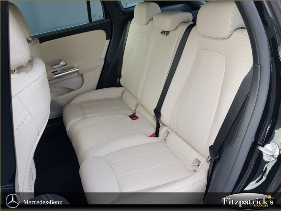 Mercedes-Benz GLA Class GLA PHEV 250e A/T Progressive — thumbnail 10