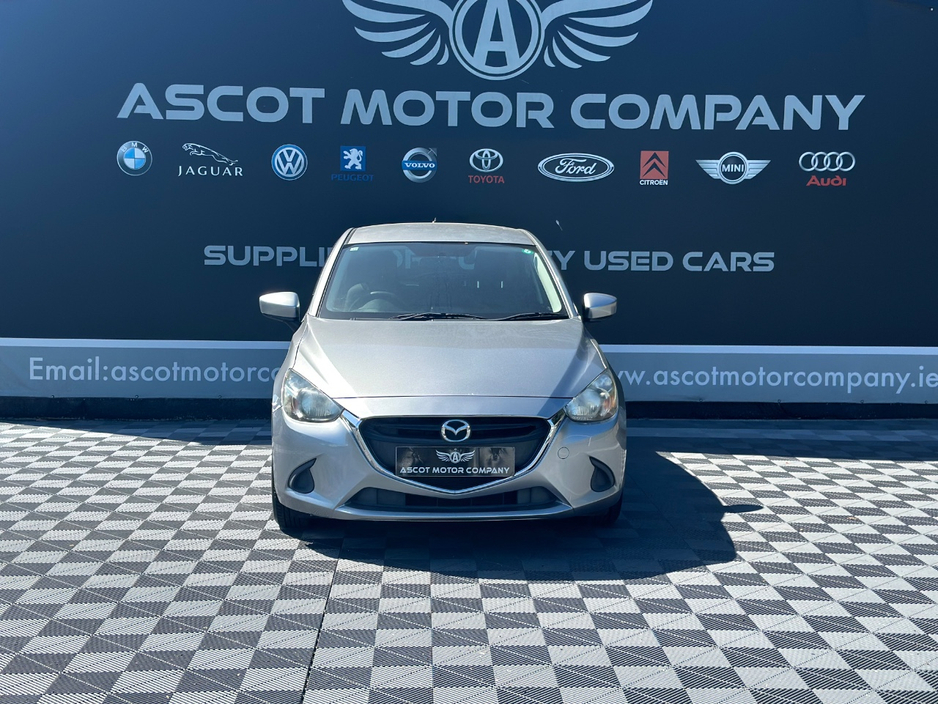 Mazda Demio Auto — thumbnail 2