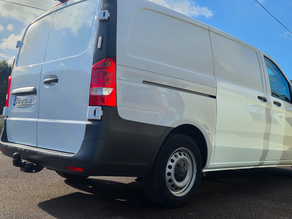 2022 Mercedes-Benz Vito 2L Diesel For Sale Images