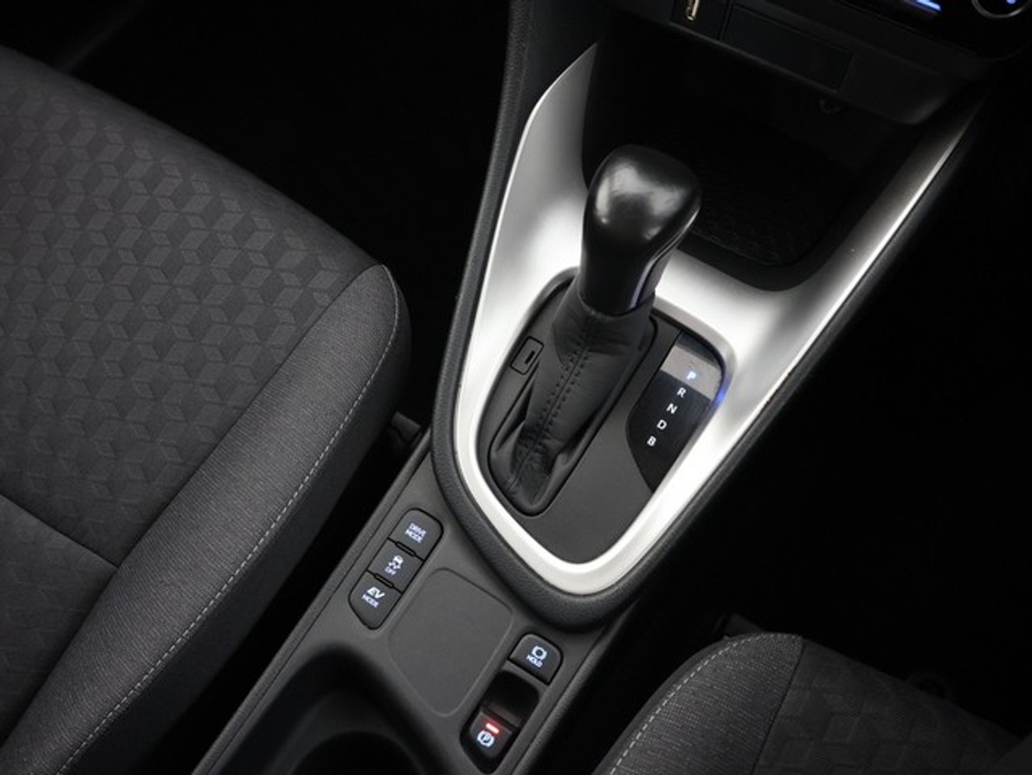 Toyota Yaris Luna Hybrid — thumbnail 13