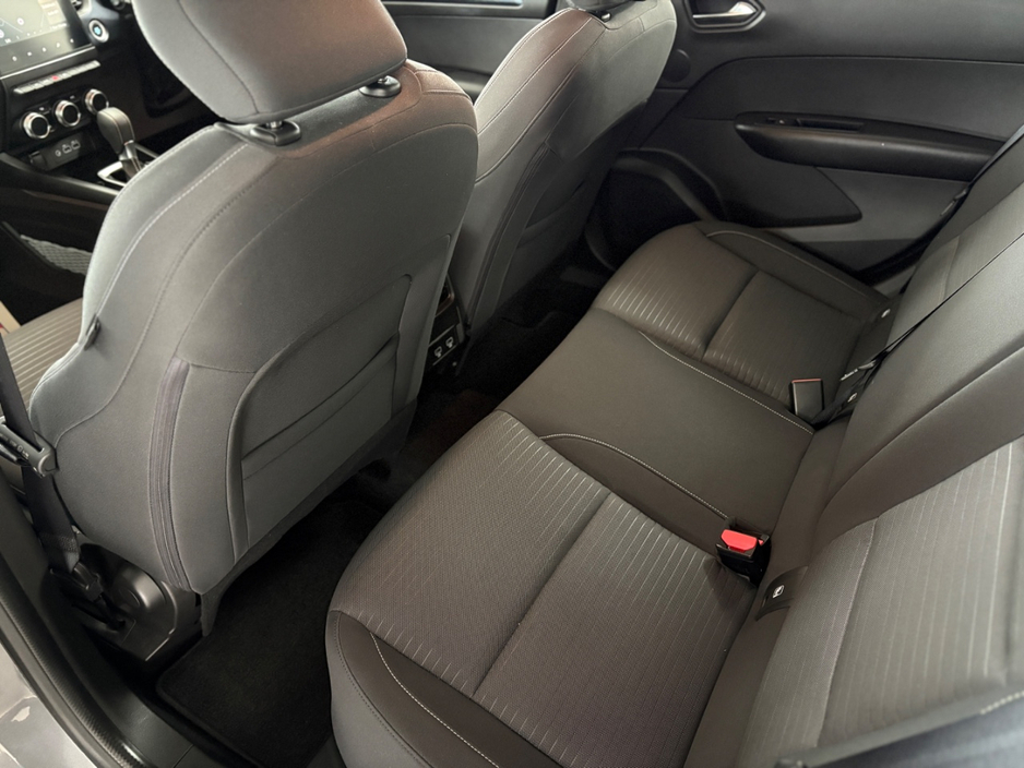2024 Renault Arkana 1.6L Hybrid For Sale Images
