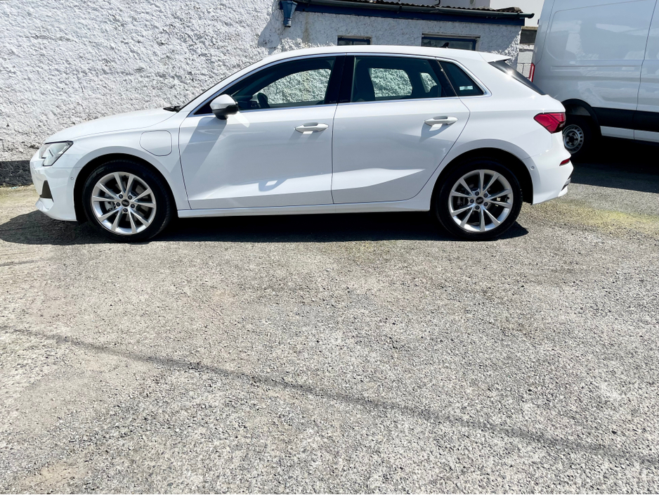 2025 Audi A3 1.5L Petrol Plug-in Hybrid For Sale Images