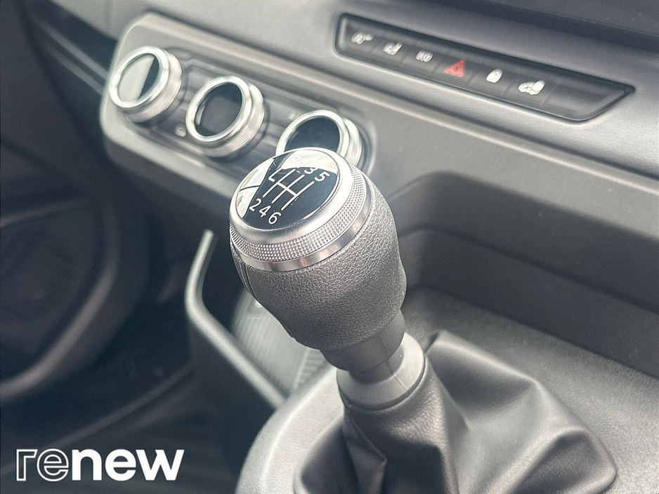 2025 Renault Master 2.0L Diesel For Sale Images