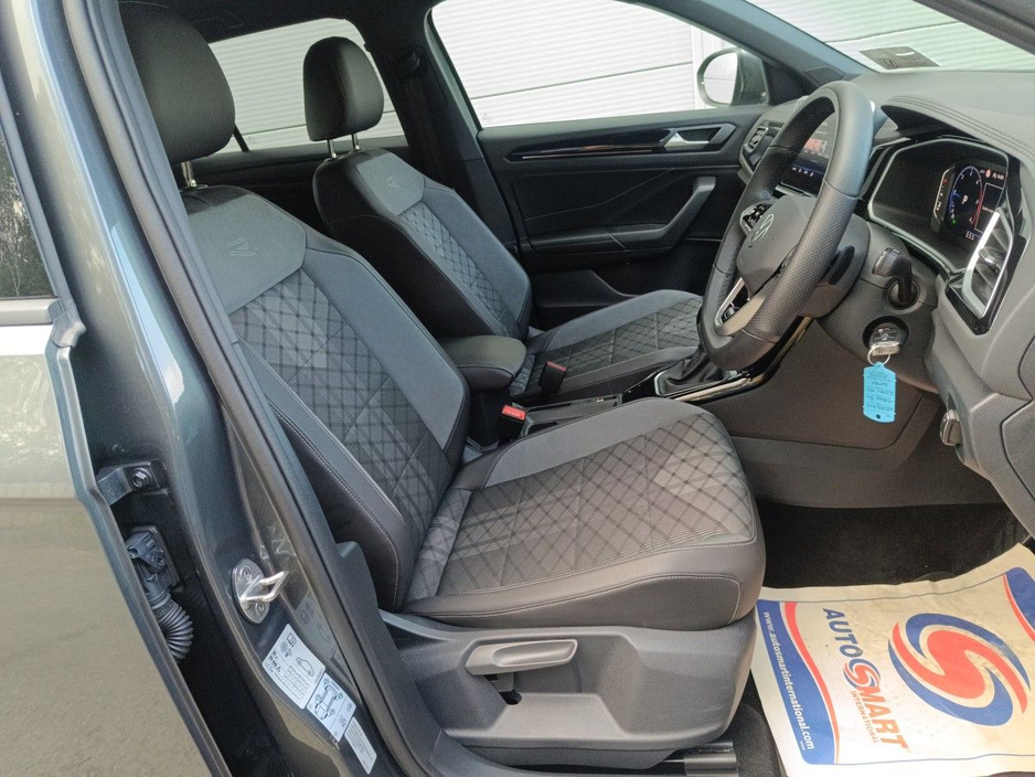 2025 Volkswagen T-Roc 2L Diesel For Sale Images