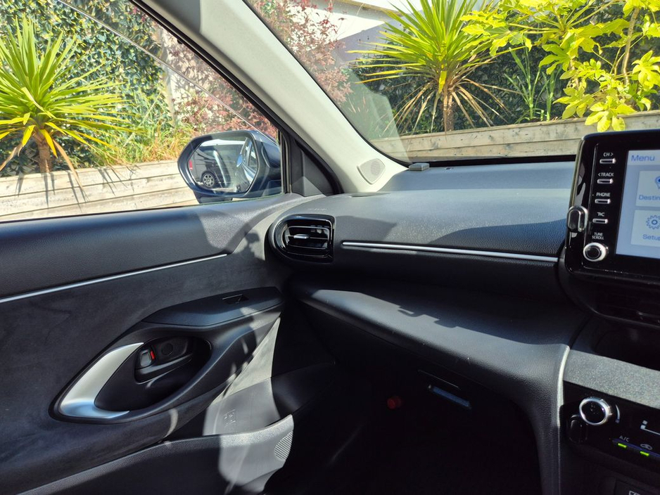 Toyota Yaris Cross 1.5 HYBRID / LUNA G PACK / TAX €150 — thumbnail 26