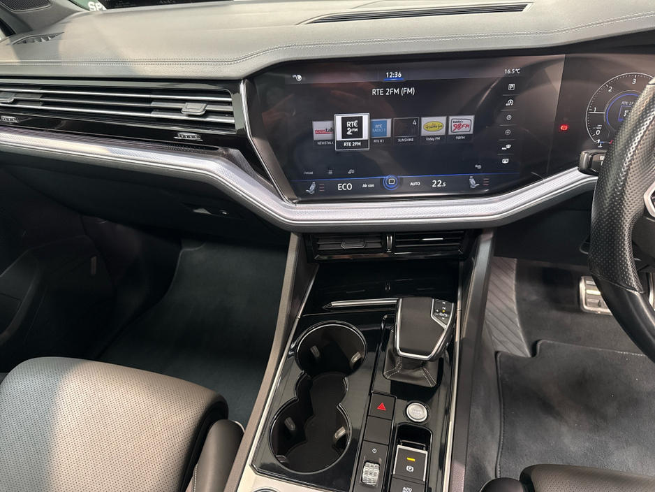 2021 Volkswagen Touareg 3L Diesel For Sale Images