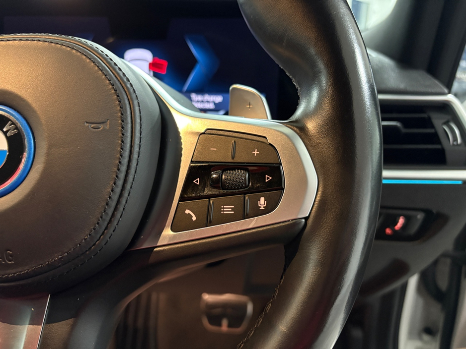 2023 BMW 3 Series 2L Hybrid For Sale Images
