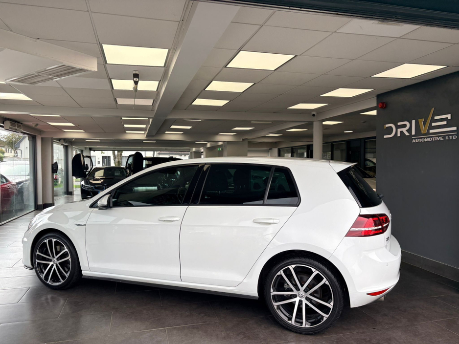 2014 Volkswagen Golf 2L Diesel For Sale Images