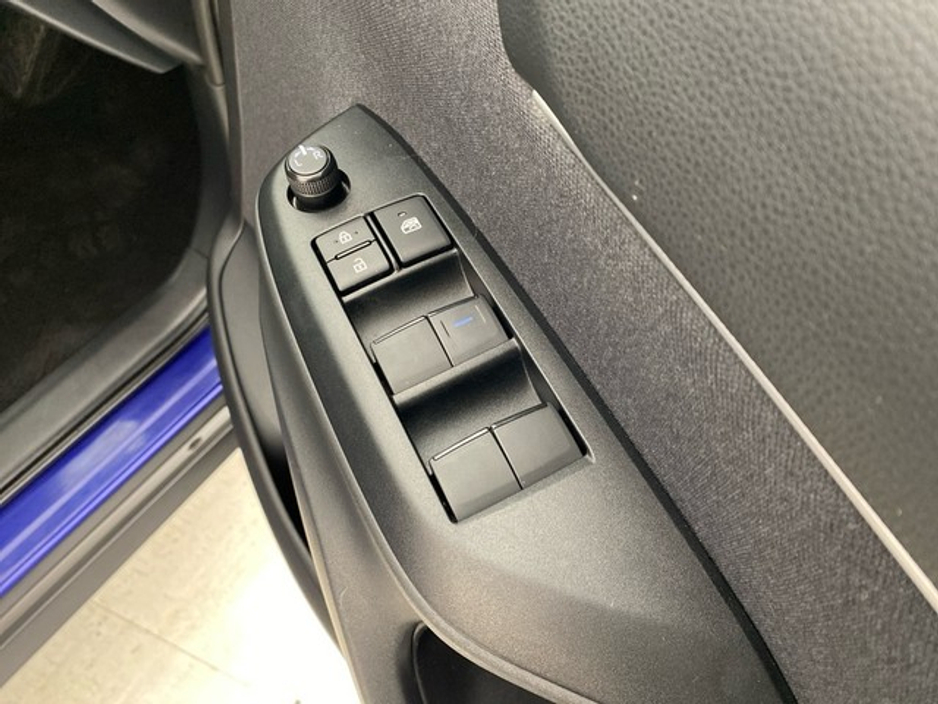 Toyota Yaris Cross Luna Sport Hybrid — thumbnail 12