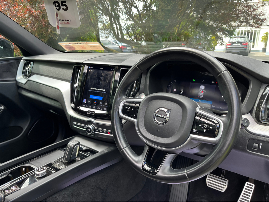 2022 Volvo XC60 2L Diesel For Sale Images