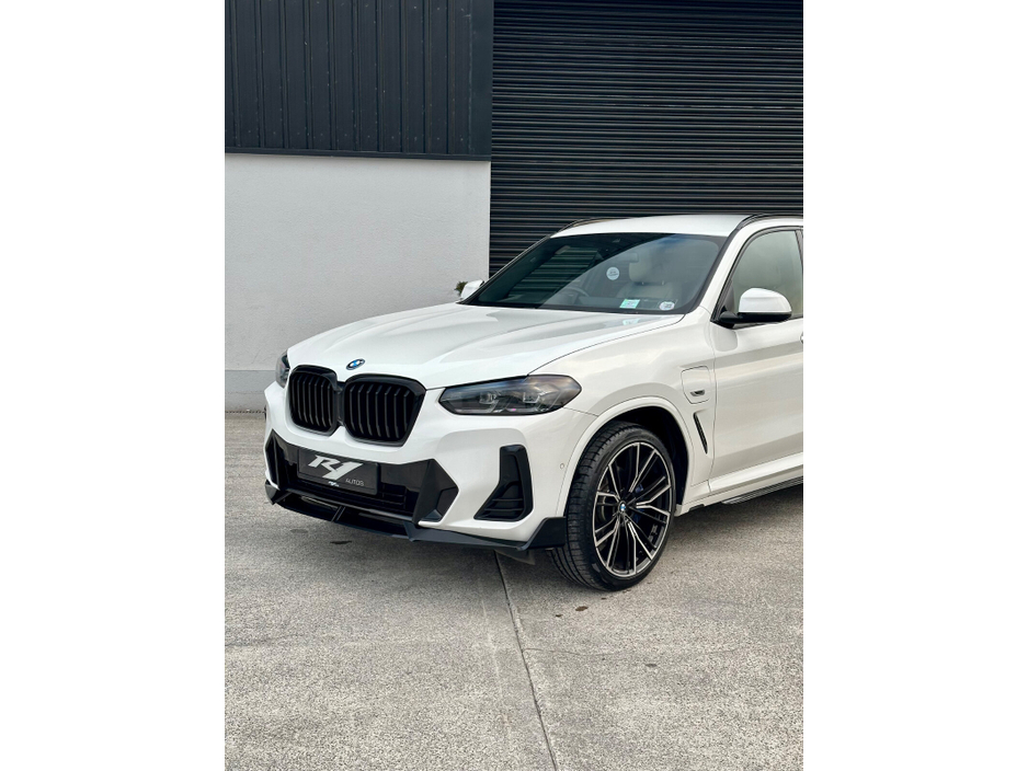 2022 BMW X3 2L Petrol Plug-in Hybrid For Sale Images