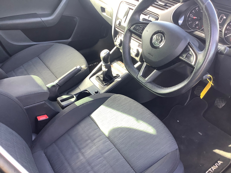 2015 Skoda Octavia 1.6L Diesel For Sale Images